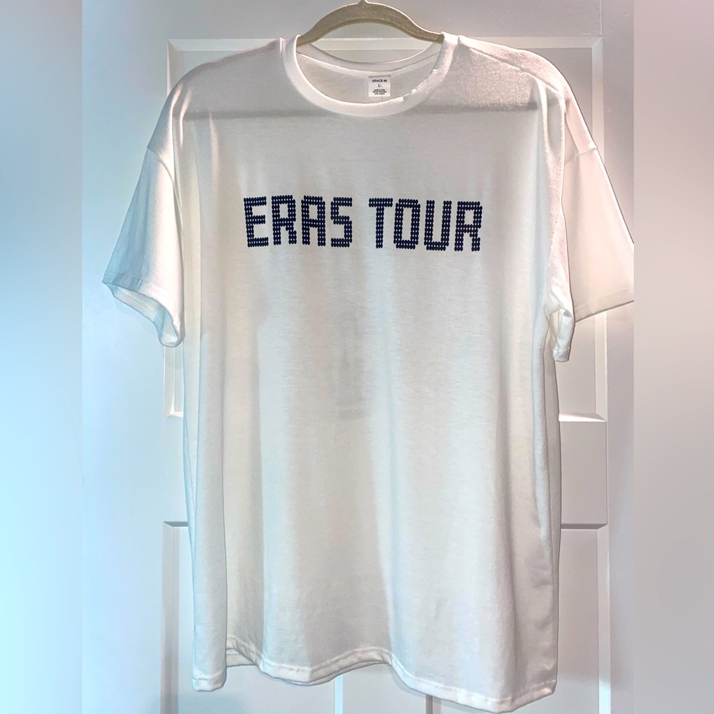 Eras Tour White Short Sleeve  T-shirt size Large by Space 46